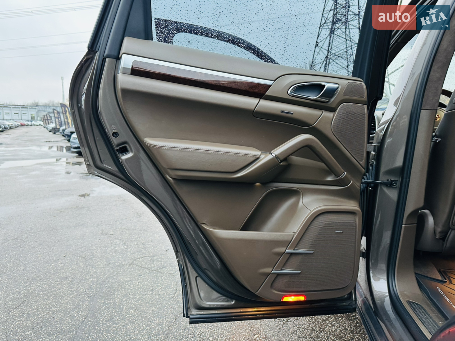 2012 Porsche Cayenne - мініатюра 20