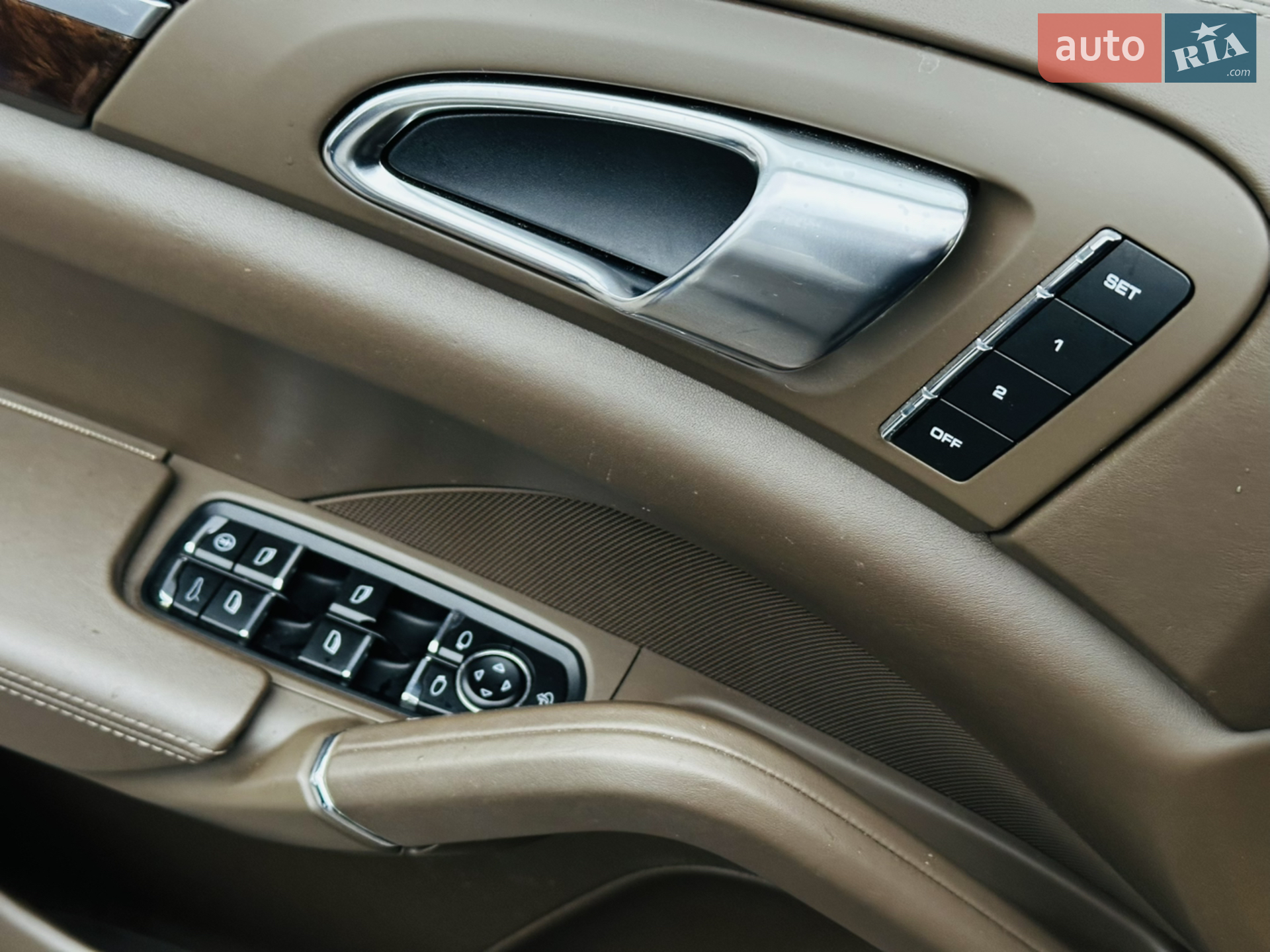 2012 Porsche Cayenne - мініатюра 30