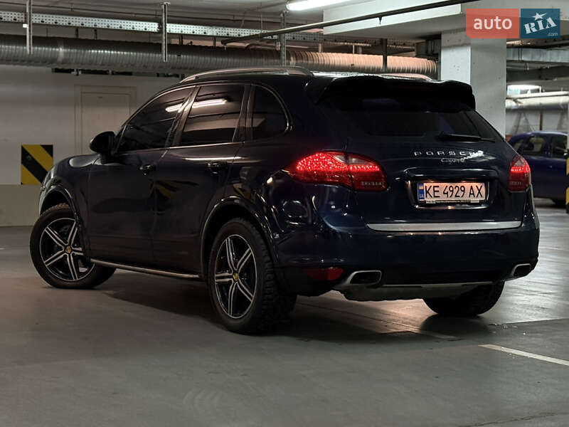 Внедорожник / Кроссовер Porsche Cayenne 2012 в Днепре