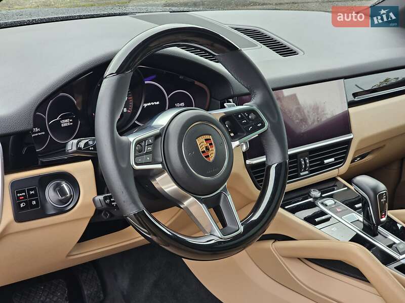 Позашляховик / Кросовер Porsche Cayenne 2018 в Києві