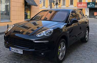 Позашляховик / Кросовер Porsche Cayenne 2015 в Одесі
