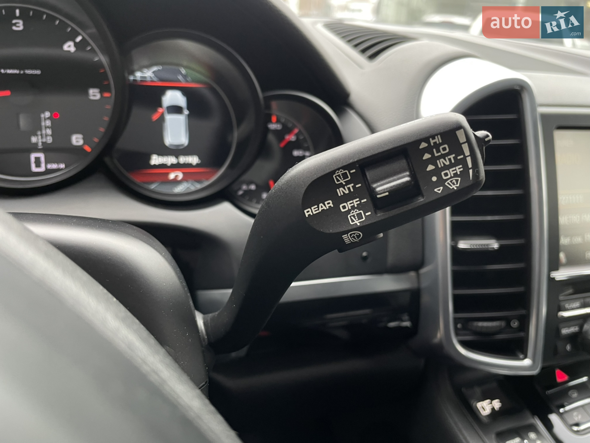 2012 Porsche Cayenne - мініатюра 17