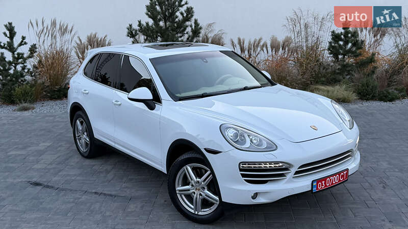 Позашляховик / Кросовер Porsche Cayenne 2014 в Луцьку