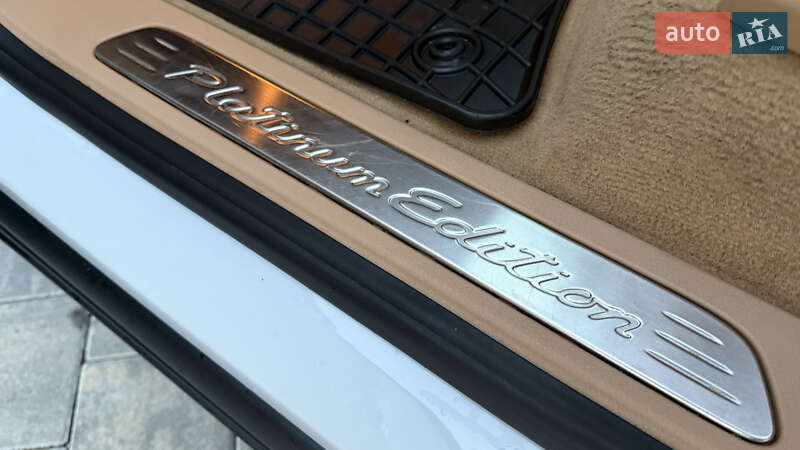 Позашляховик / Кросовер Porsche Cayenne 2014 в Луцьку