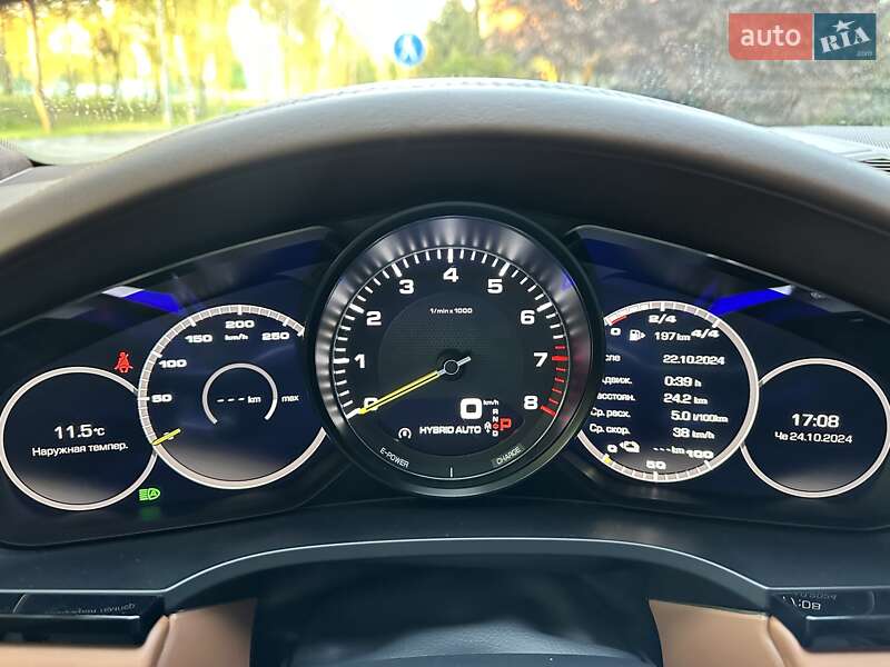 Внедорожник / Кроссовер Porsche Cayenne 2018 в Киеве