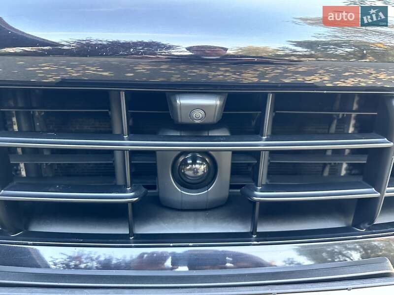 Внедорожник / Кроссовер Porsche Cayenne 2018 в Киеве