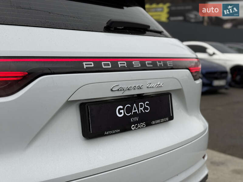 Позашляховик / Кросовер Porsche Cayenne 2018 в Києві