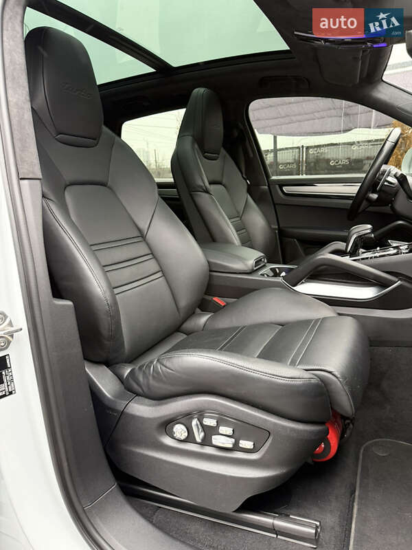 Позашляховик / Кросовер Porsche Cayenne 2018 в Києві