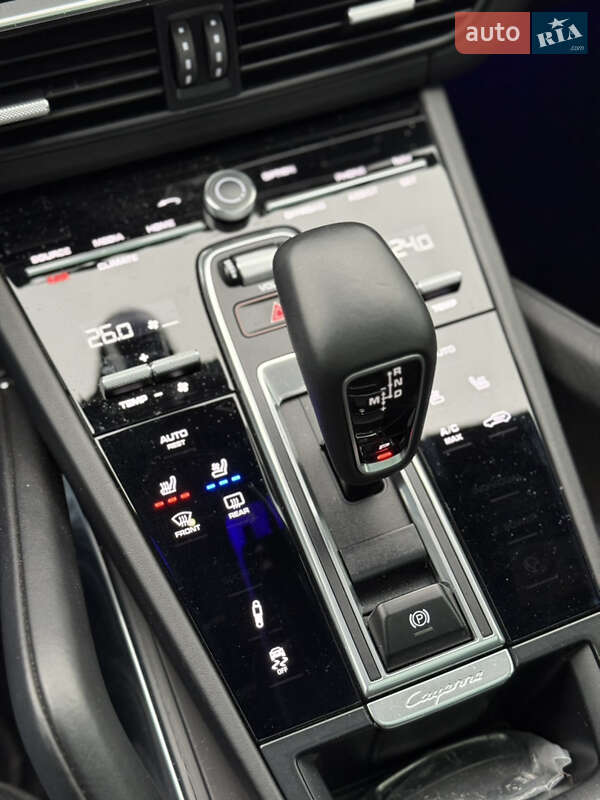 Позашляховик / Кросовер Porsche Cayenne 2018 в Києві