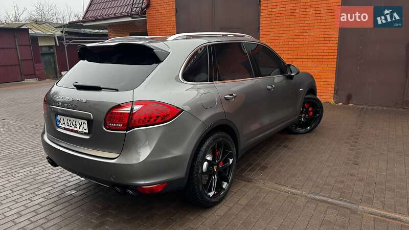 Позашляховик / Кросовер Porsche Cayenne 2010 в Києві