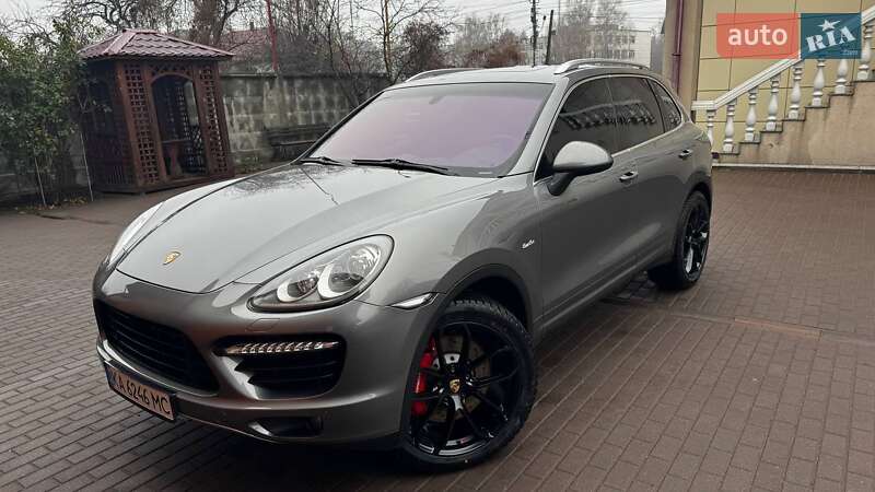 Позашляховик / Кросовер Porsche Cayenne 2010 в Києві