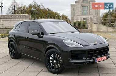 Позашляховик / Кросовер Porsche Cayenne 2019 в Києві
