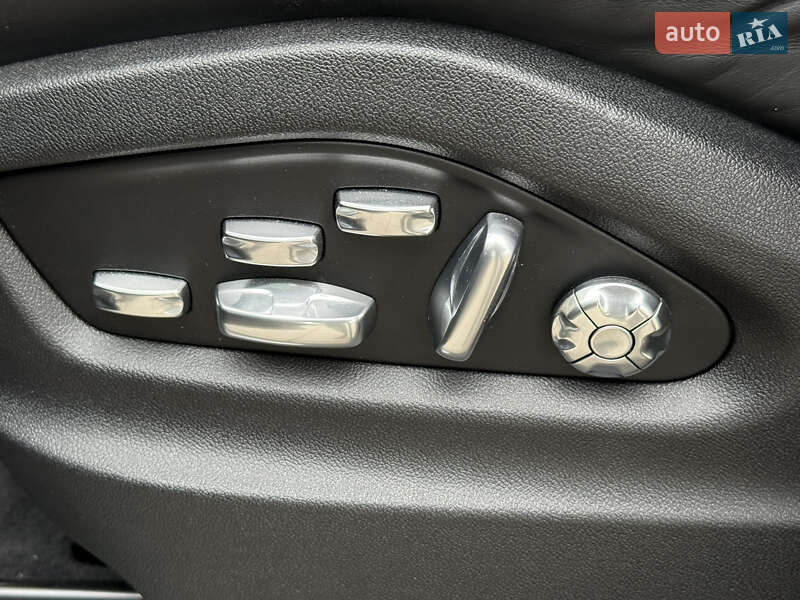 Позашляховик / Кросовер Porsche Cayenne 2019 в Києві