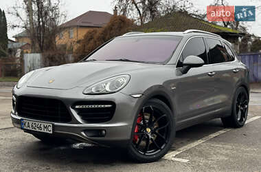 Внедорожник / Кроссовер Porsche Cayenne 2010 в Киеве