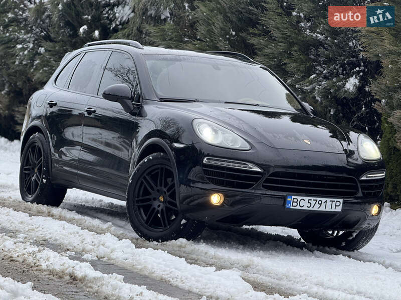 Позашляховик / Кросовер Porsche Cayenne 2012 в Самборі