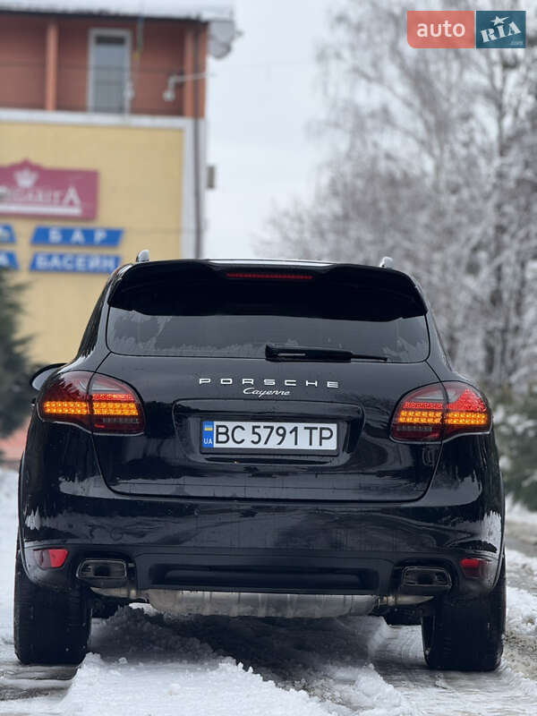 Позашляховик / Кросовер Porsche Cayenne 2012 в Самборі