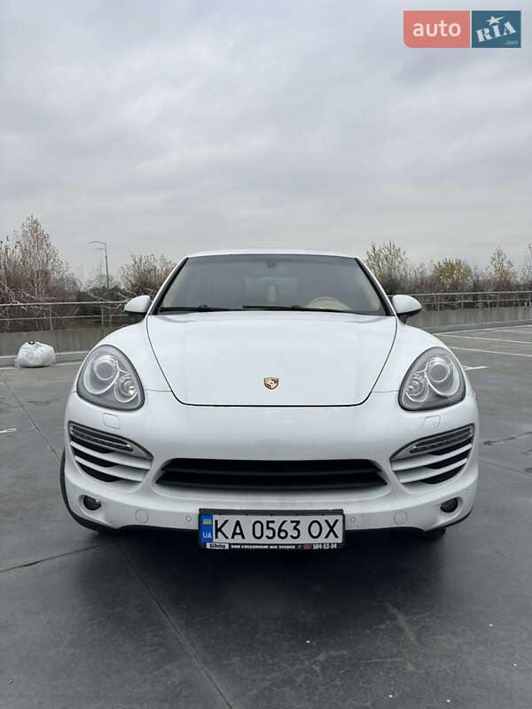 Внедорожник / Кроссовер Porsche Cayenne 2013 в Киеве фото 2 Внедорожник / Кроссовер Porsche Cayenne 2013 в Киеве