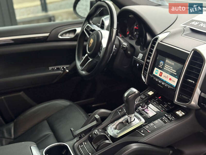 Внедорожник / Кроссовер Porsche Cayenne 2014 в Ровно