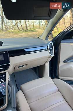 Внедорожник / Кроссовер Porsche Cayenne 2019 в Киеве