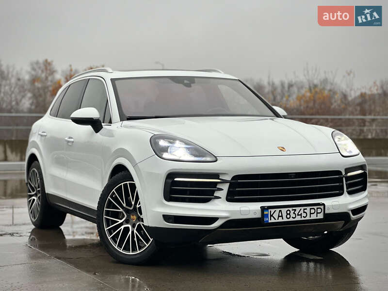 Внедорожник / Кроссовер Porsche Cayenne 2017 в Киеве