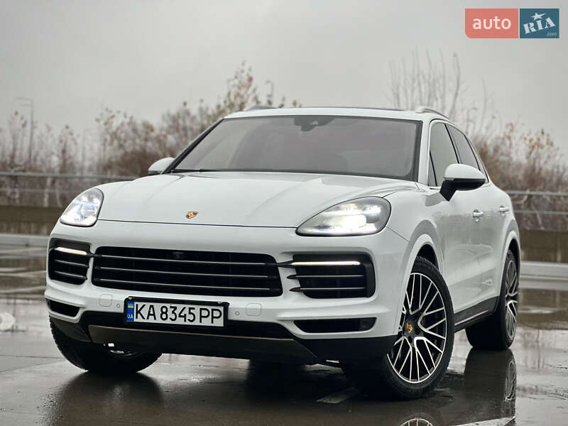 Внедорожник / Кроссовер Porsche Cayenne 2017 в Киеве