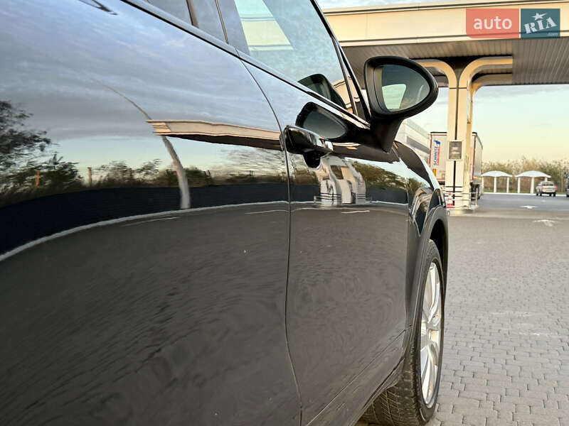 Внедорожник / Кроссовер Porsche Cayenne 2011 в Ровно