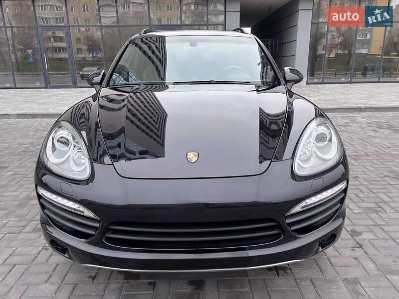 Позашляховик / Кросовер Porsche Cayenne 2011 в Дніпрі
