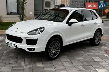 Внедорожник / Кроссовер Porsche Cayenne 2017 в Киеве