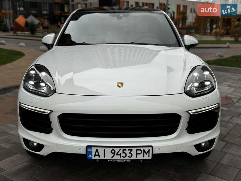 Внедорожник / Кроссовер Porsche Cayenne 2017 в Киеве