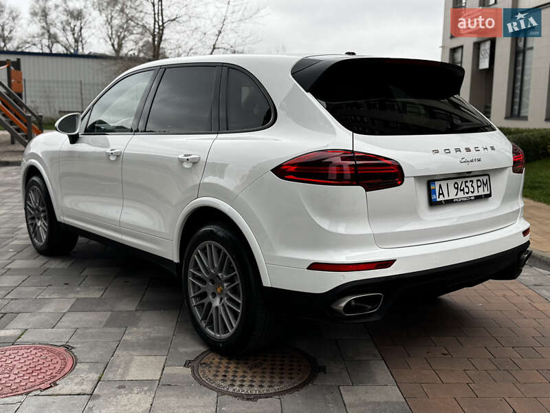 Внедорожник / Кроссовер Porsche Cayenne 2017 в Киеве