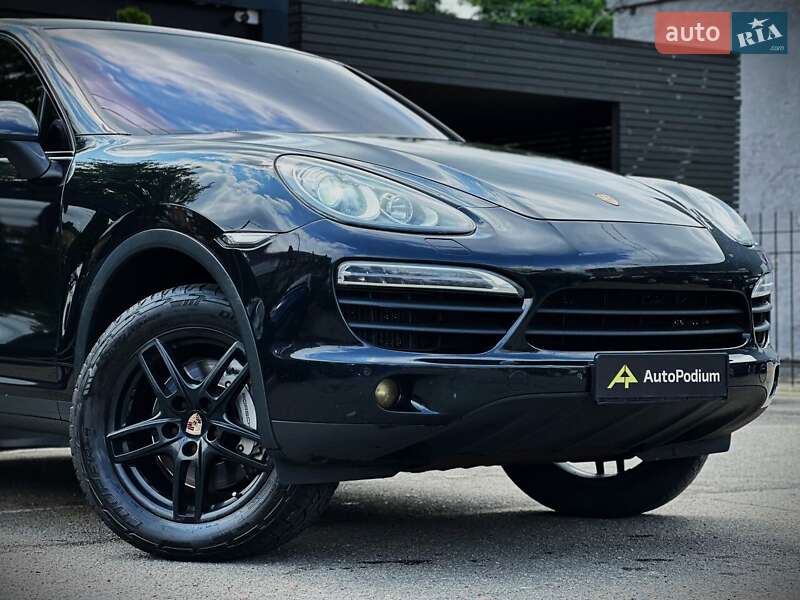 Внедорожник / Кроссовер Porsche Cayenne 2013 в Киеве