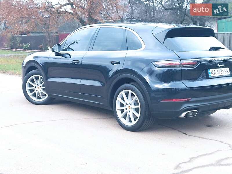 Позашляховик / Кросовер Porsche Cayenne 2018 в Чернігові