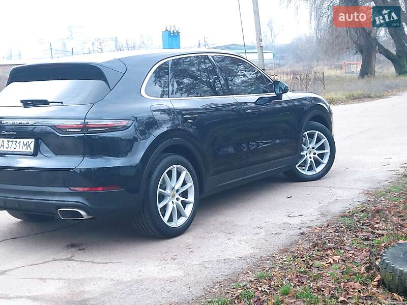 Позашляховик / Кросовер Porsche Cayenne 2018 в Чернігові