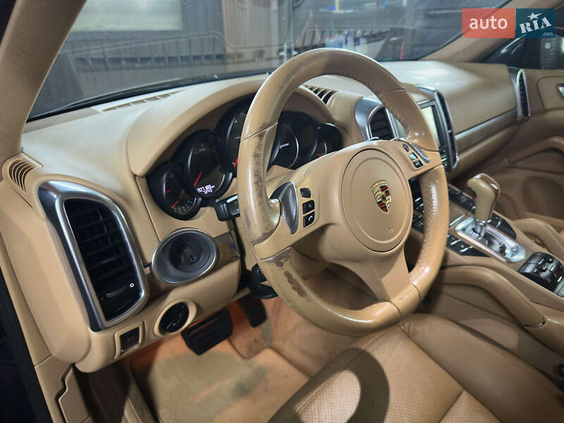 Позашляховик / Кросовер Porsche Cayenne 2012 в Києві фото 13 Позашляховик / Кросовер Porsche Cayenne 2012 в Києві