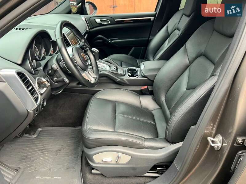 Внедорожник / Кроссовер Porsche Cayenne 2012 в Киеве фото 20 Внедорожник / Кроссовер Porsche Cayenne 2012 в Киеве