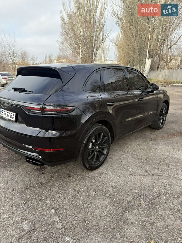 Внедорожник / Кроссовер Porsche Cayenne 2018 в Днепре фото 8 Внедорожник / Кроссовер Porsche Cayenne 2018 в Днепре
