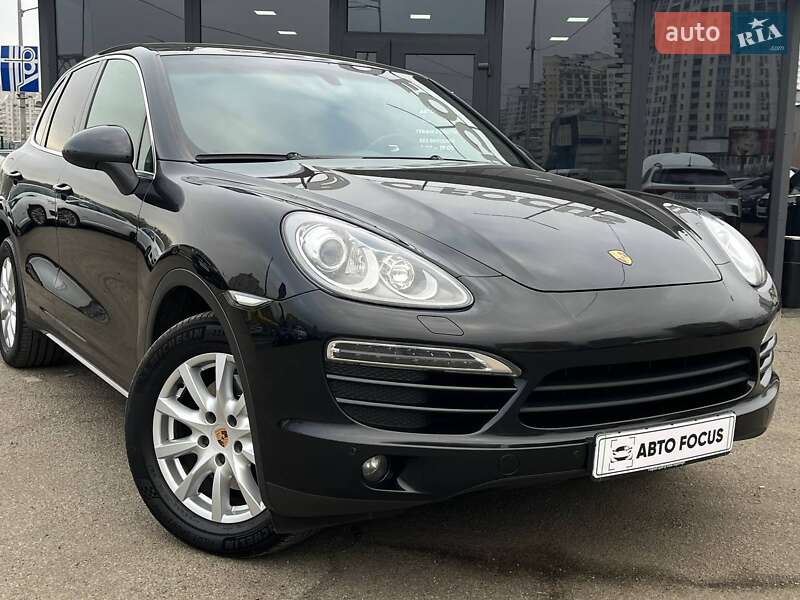 Внедорожник / Кроссовер Porsche Cayenne 2013 в Киеве