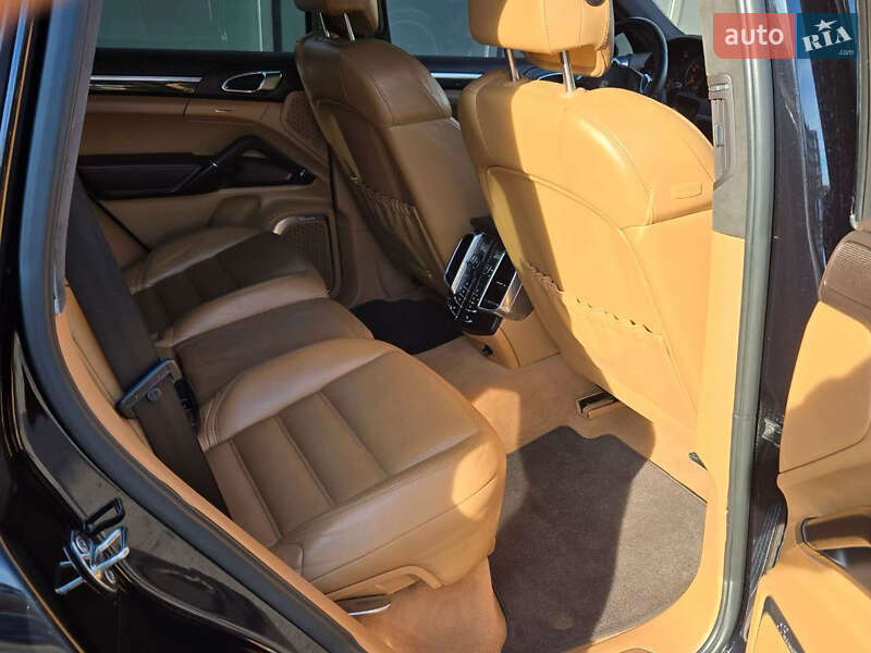Внедорожник / Кроссовер Porsche Cayenne 2010 в Киеве фото 26 Внедорожник / Кроссовер Porsche Cayenne 2010 в Киеве