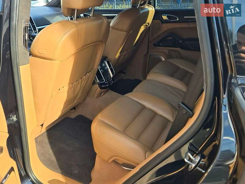 Внедорожник / Кроссовер Porsche Cayenne 2010 в Киеве фото 30 Внедорожник / Кроссовер Porsche Cayenne 2010 в Киеве