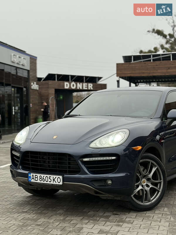 Позашляховик / Кросовер Porsche Cayenne 2012 в Вінниці