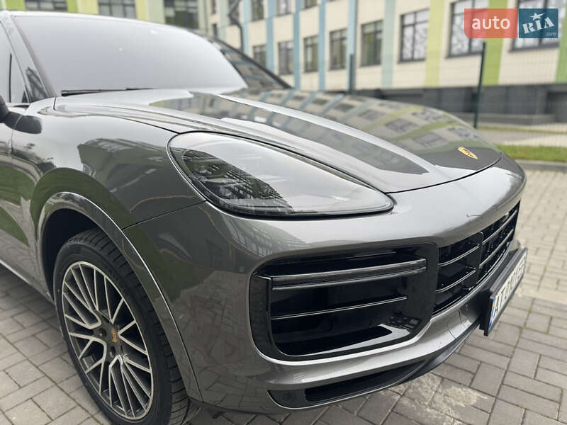 Внедорожник / Кроссовер Porsche Cayenne 2021 в Ивано-Франковске