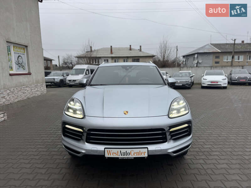 Внедорожник / Кроссовер Porsche Cayenne 2018 в Луцке