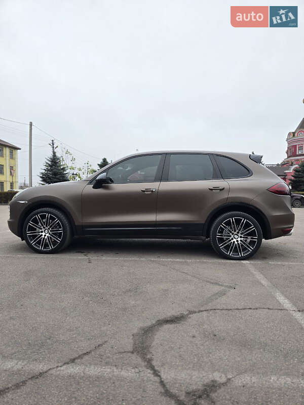 Позашляховик / Кросовер Porsche Cayenne 2010 в Одесі