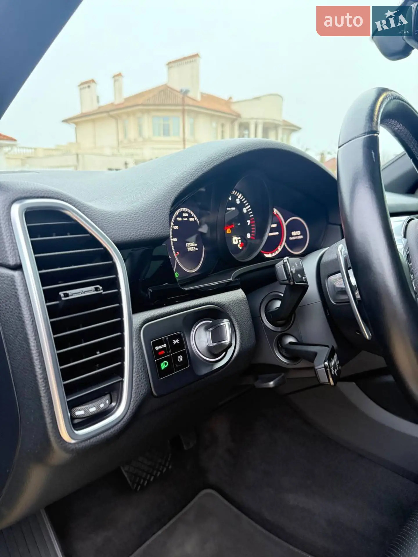 2017 Porsche Cayenne - мініатюра 11