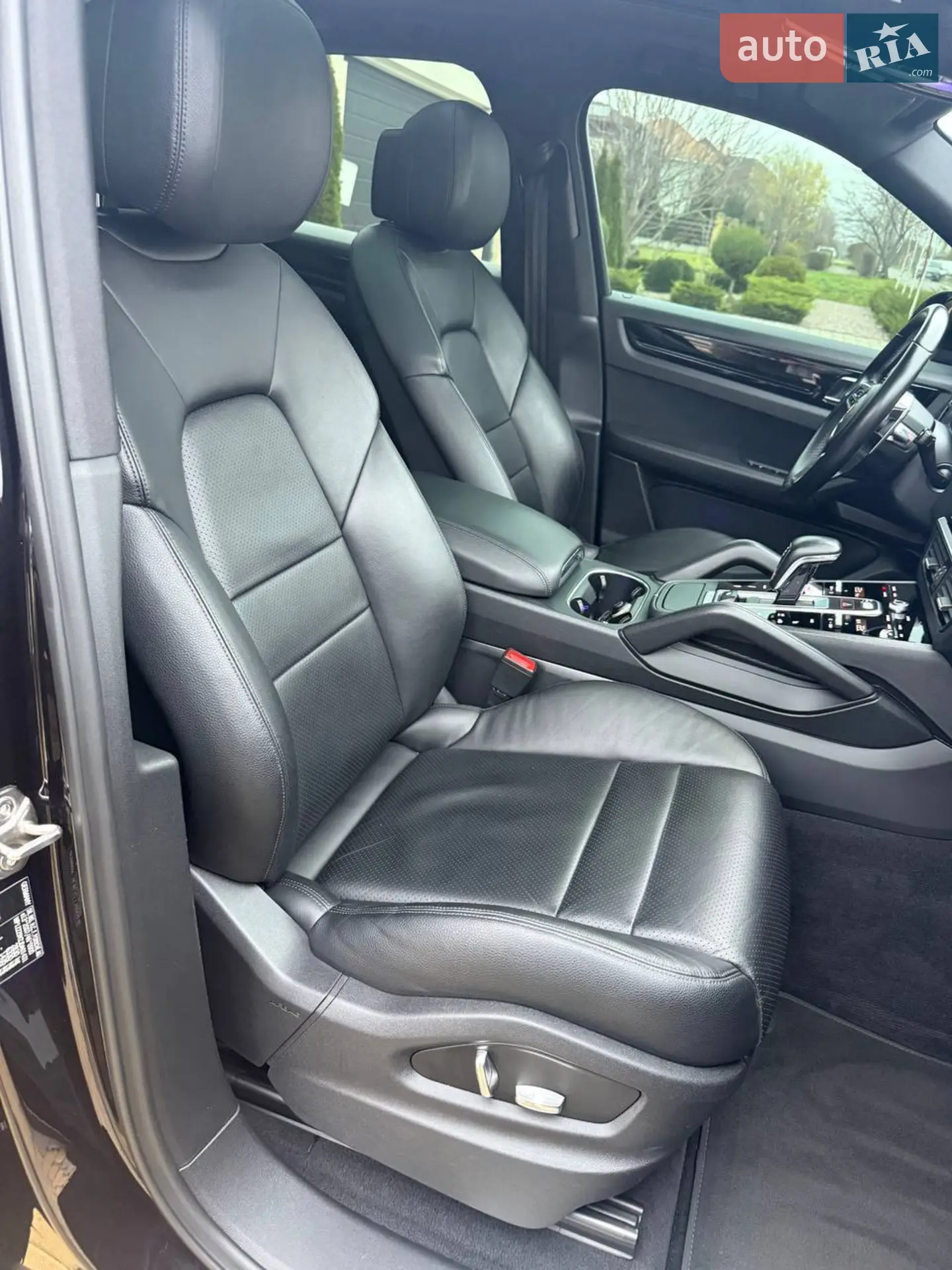 2017 Porsche Cayenne - мініатюра 19