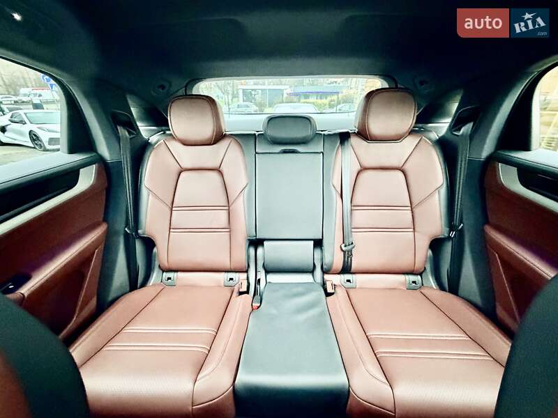 Позашляховик / Кросовер Porsche Cayenne 2024 в Києві