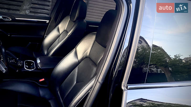 Внедорожник / Кроссовер Porsche Cayenne 2016 в Киеве фото 84 Внедорожник / Кроссовер Porsche Cayenne 2016 в Киеве