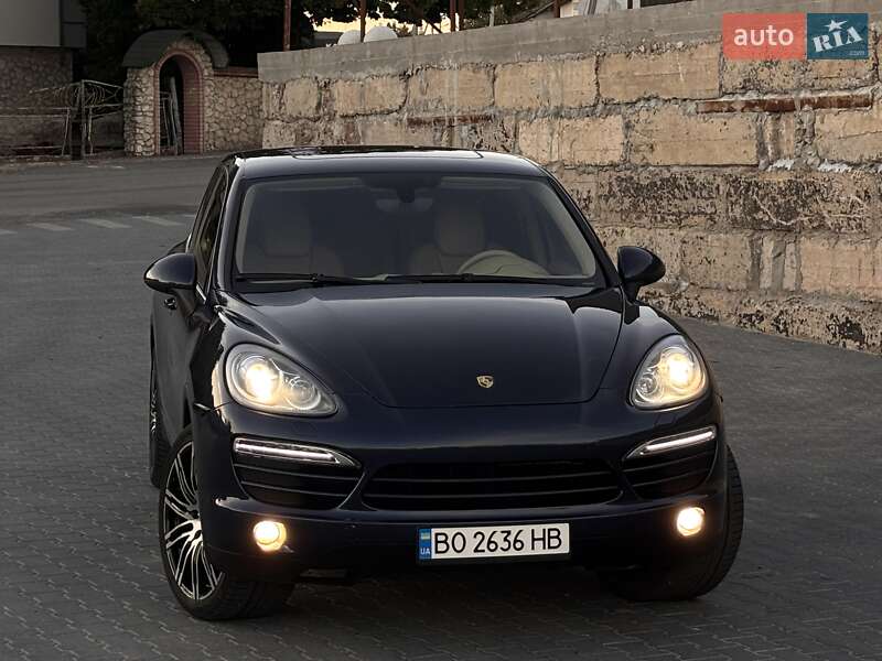 Porsche Cayenne 2011 Porsche Cayenne 2011