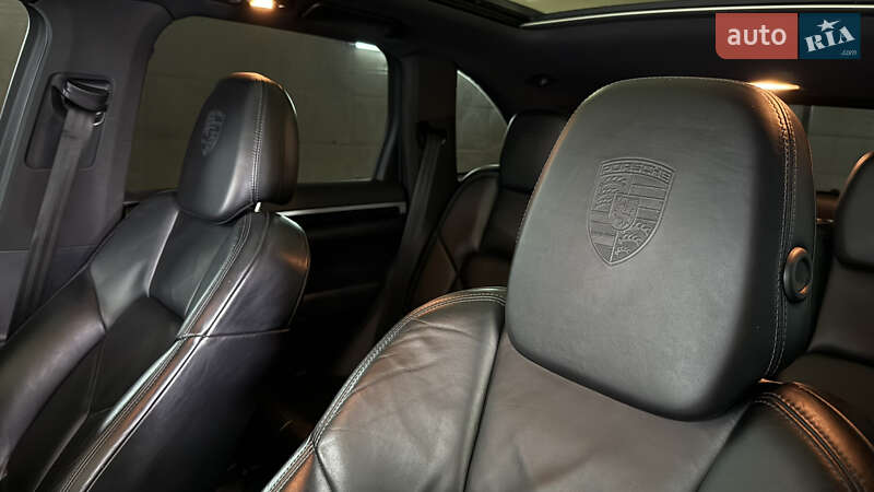 Внедорожник / Кроссовер Porsche Cayenne 2017 в Киеве фото 18 Внедорожник / Кроссовер Porsche Cayenne 2017 в Киеве