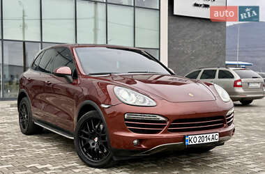 Позашляховик / Кросовер Porsche Cayenne 2011 в Хусті